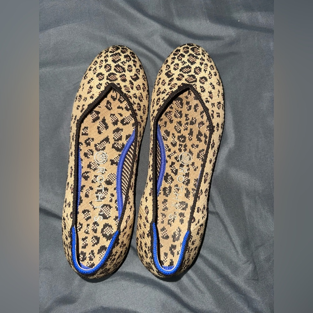 Rothy’s cheetah print flats Sz 8.5